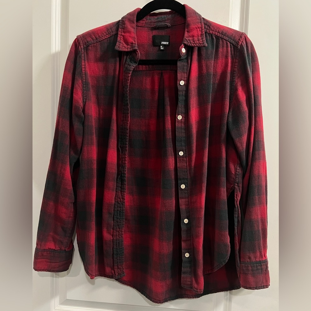 Aritzia Wilfred Free Flannel Button Up Red